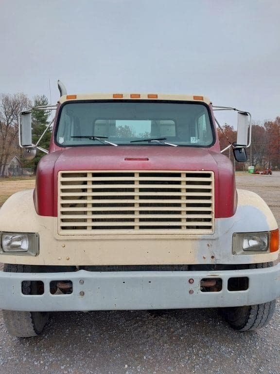 Image of International 9000 equipment image 1