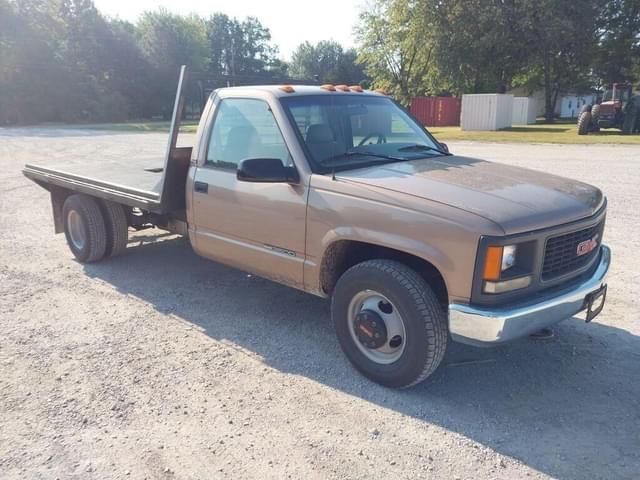 Image of GMC 3500 equipment image 2