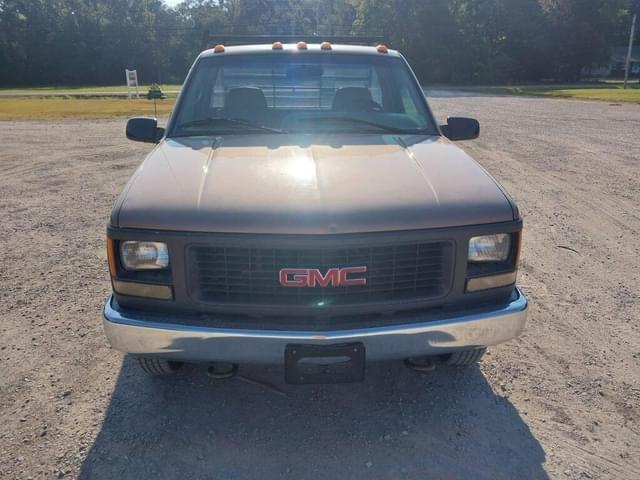Image of GMC 3500 equipment image 1