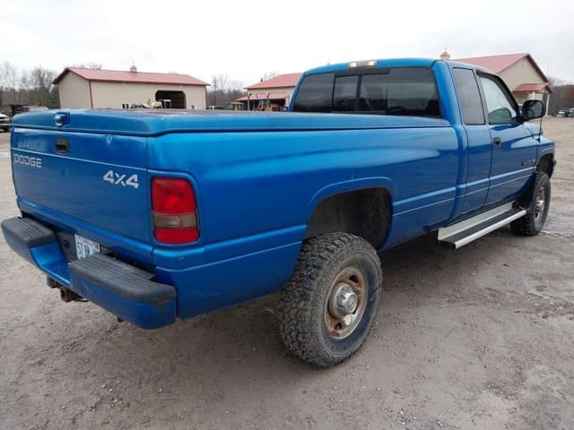 Image of Dodge Ram 2500 equipment image 4