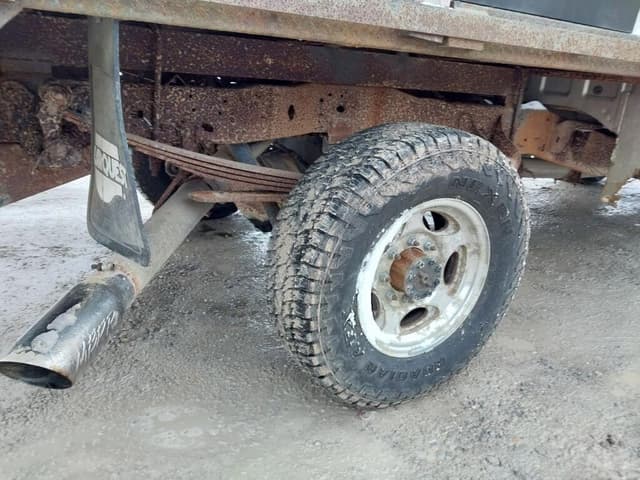 Image of Ford F-250 equipment image 3