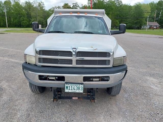 Image of Dodge Ram 3500 equipment image 1