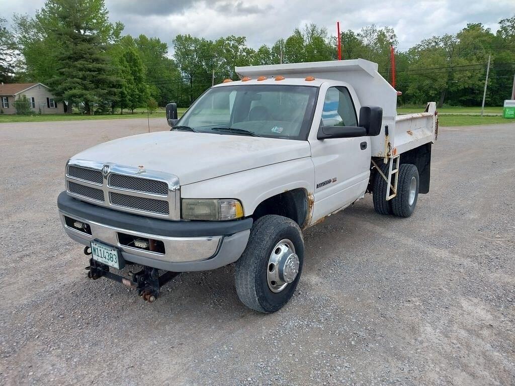 Image of Dodge Ram 3500 Primary image