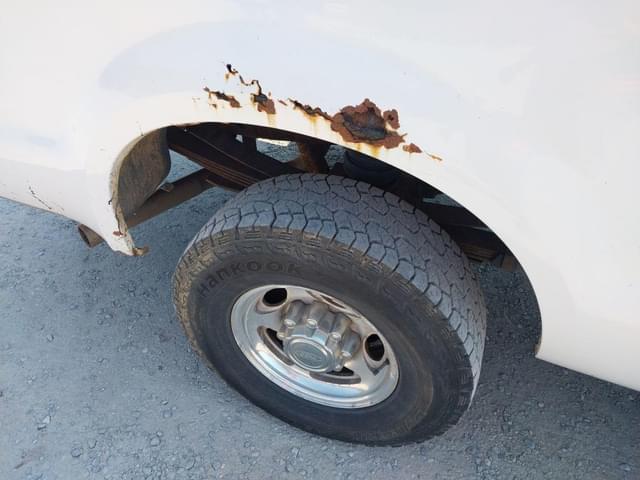 Image of Ford F-250 equipment image 4