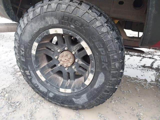 Image of Chevrolet 2500HD equipment image 3