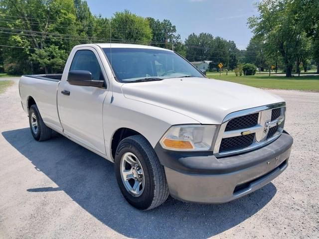 Image of Dodge Ram 1500 equipment image 2
