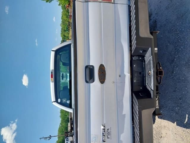 Image of Ford F-150 equipment image 4