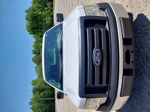 Image of Ford F-150 equipment image 1
