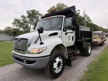 Main image International 4400