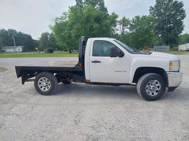 Image of Chevrolet 3500HD equipment image 3