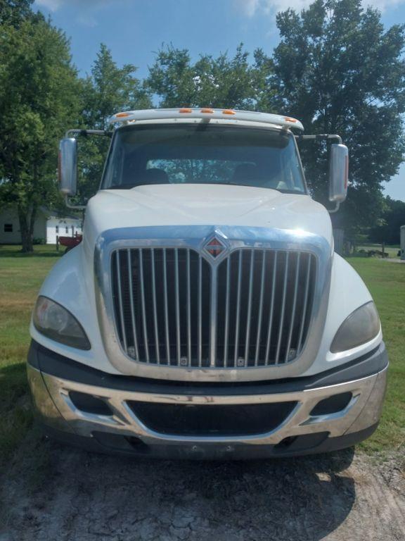 Image of International ProStar equipment image 1