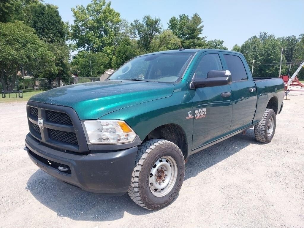 2013 Dodge Ram 2500 Equipment Image0