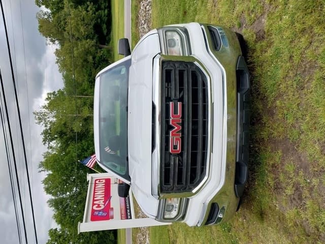 Image of GMC Sierra equipment image 1
