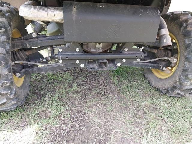 Image of John Deere XUV 825M equipment image 4