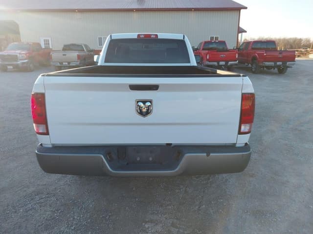 Image of Dodge Ram 1500 equipment image 4