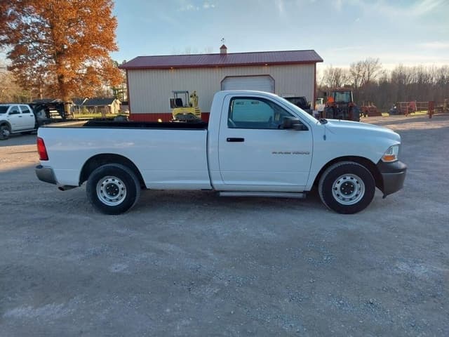Image of Dodge Ram 1500 equipment image 3