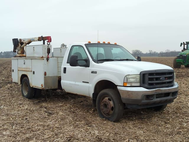 Image of Ford F-450 equipment image 2