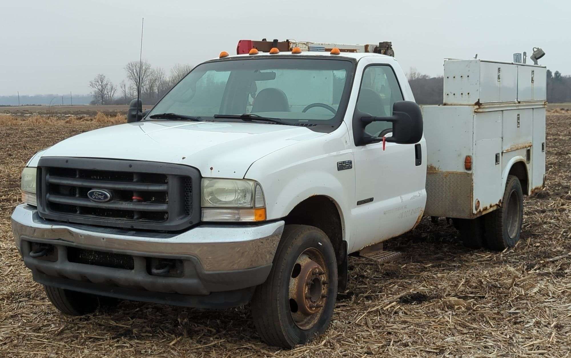 2002 Ford F-450 Equipment Image0