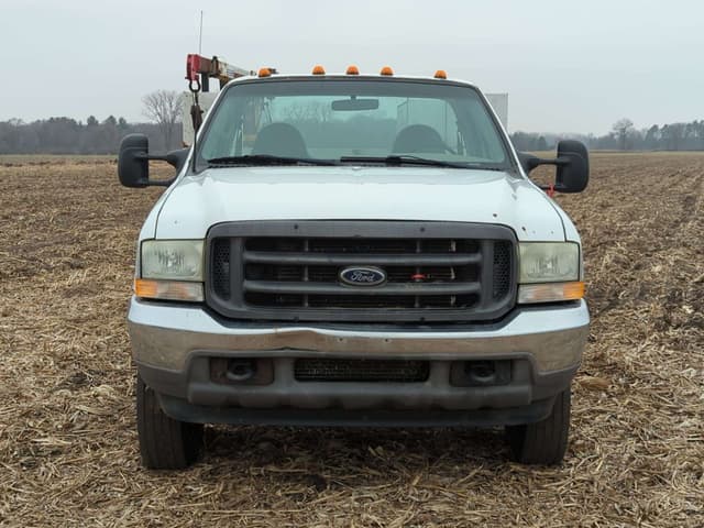 Image of Ford F-450 equipment image 1