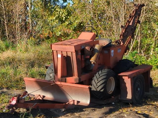Image of Ditch Witch J20 equipment image 1