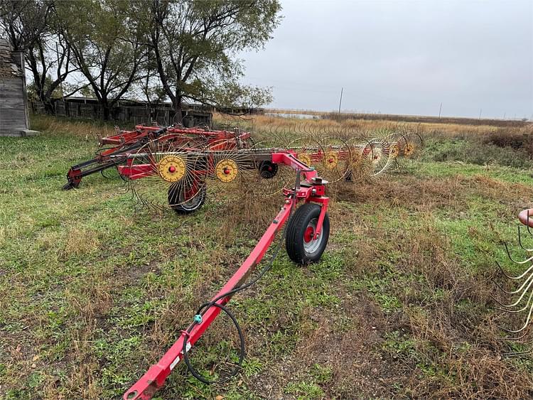 SOLD - Tonutti T9 Hay and Forage Hay - Rakes/Tedders | Tractor Zoom