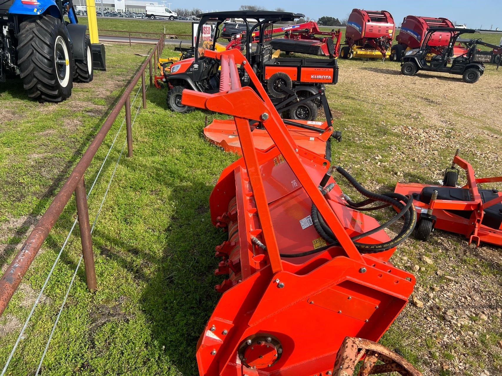 2023 Topcat SSFM81 Equipment Image0