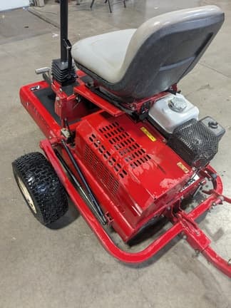 Image of Toro GreensPro 1240 equipment image 4