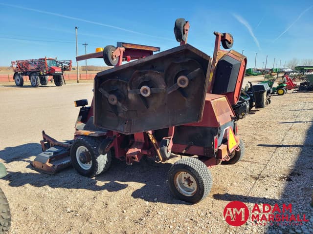 Image of Toro Groundsmaster 580D equipment image 2