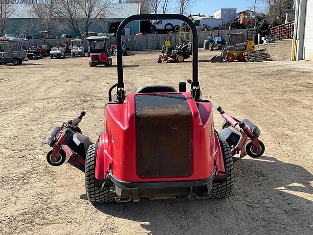 Image of Toro Groundsmaster 7210 equipment image 4