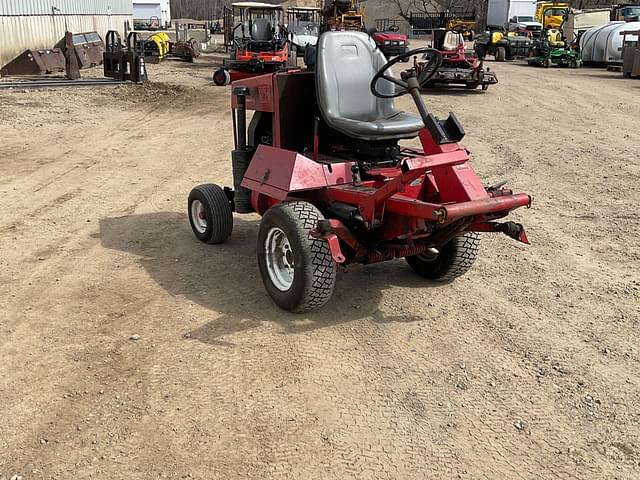 Image of Toro Groundsmaster 322-D equipment image 2