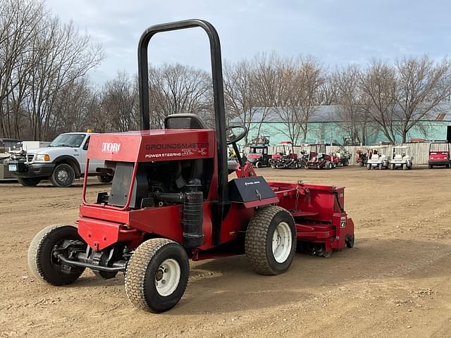 Image of Toro Groundsmaster 325-D equipment image 4