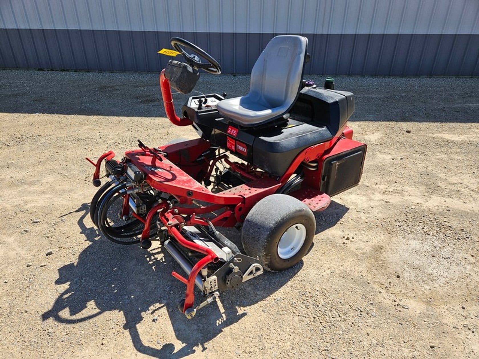 2009 Toro Greensmaster 3250-D Equipment Image0