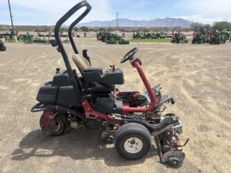 Image of Toro Greensmaster TriFlex 3300 Primary image