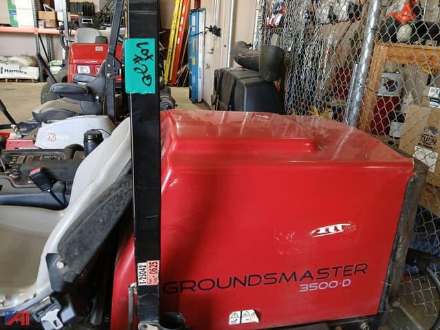 Image of Toro Groundsmaster 3500D equipment image 3