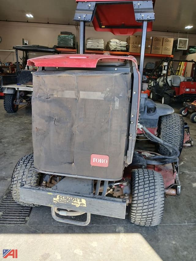 Image of Toro Groundsmaster 4500D equipment image 3