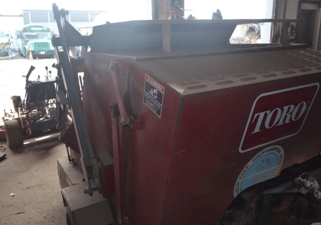 Image of Toro 4800HL equipment image 2