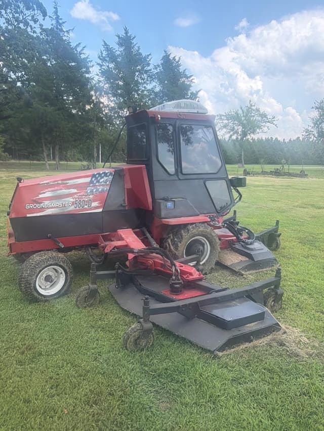 Image of Toro Groundsmaster 580D equipment image 3