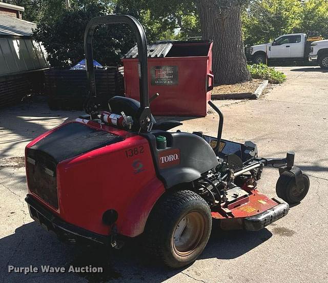 Image of Toro Groundsmaster 7210 equipment image 4