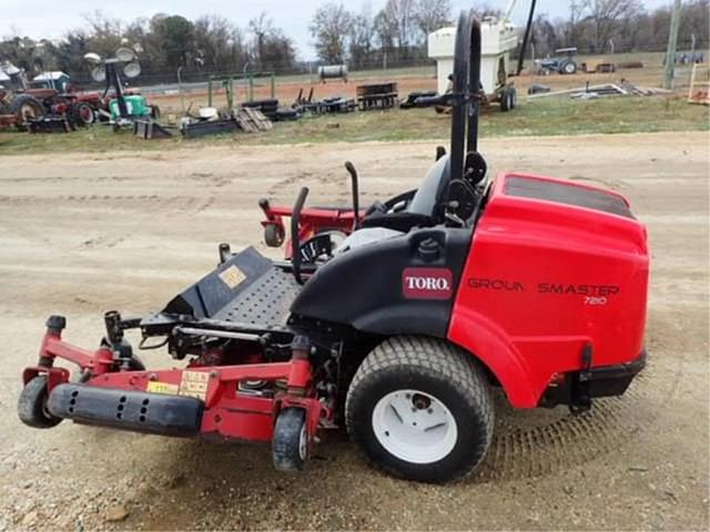 Image of Toro Groundsmaster 7210 equipment image 4