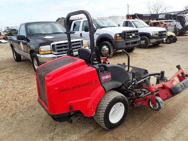 Image of Toro Groundsmaster 7210 equipment image 1