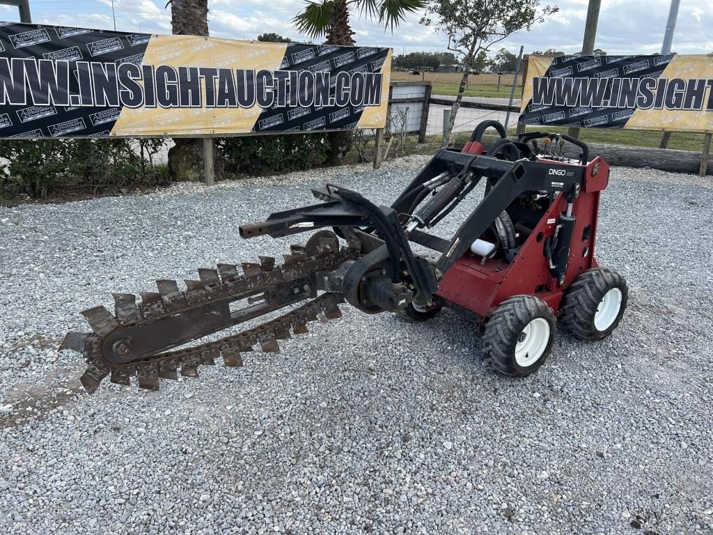 Main image Toro Dingo 220