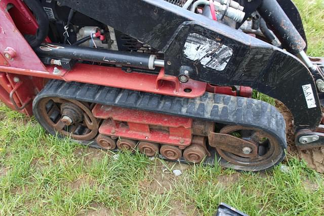 Image of Toro Dingo equipment image 1