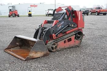 Toro Dingo TX1000 Equipment Image0