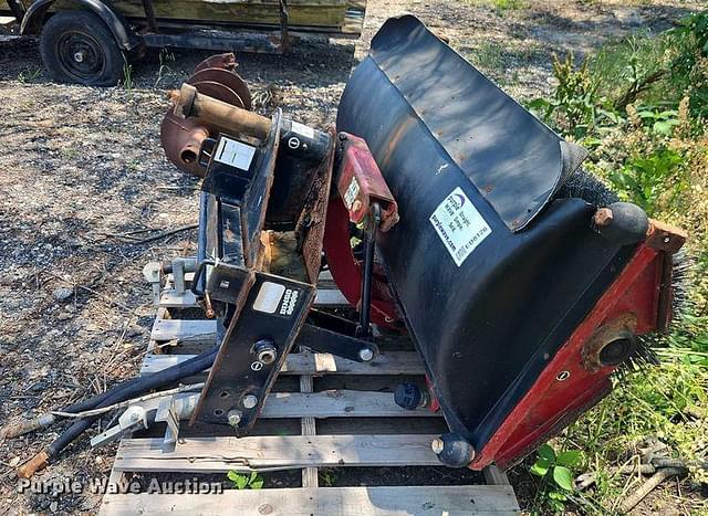 Image of Toro Dingo equipment image 3