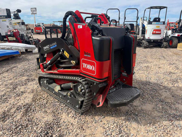 Toro  Dingo TX-1000 Equipment Image0