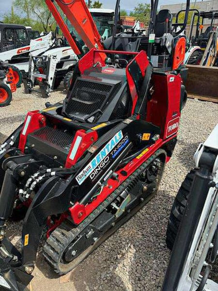 Toro  Dingo TX-1000 Equipment Image0