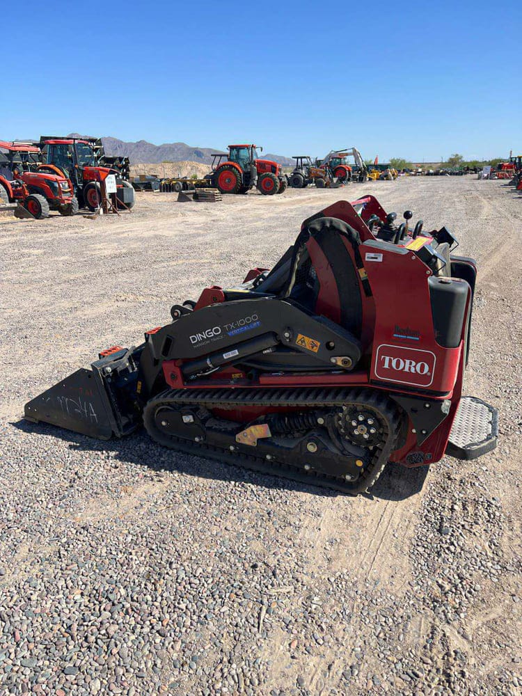 Toro  Dingo TX-1000 Equipment Image0