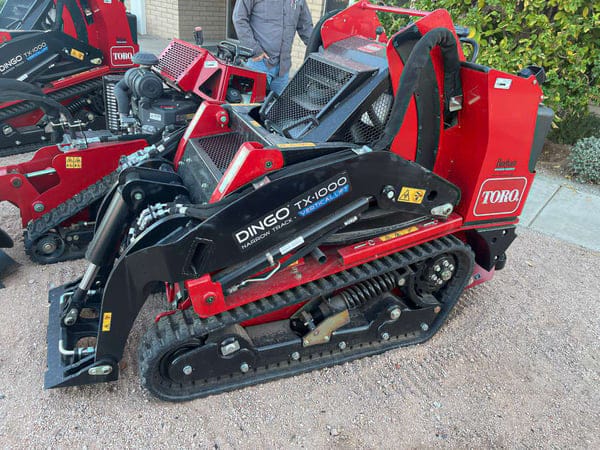 Toro  Dingo TX-1000 Equipment Image0