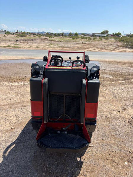 Toro  Dingo TX-1000 Equipment Image0