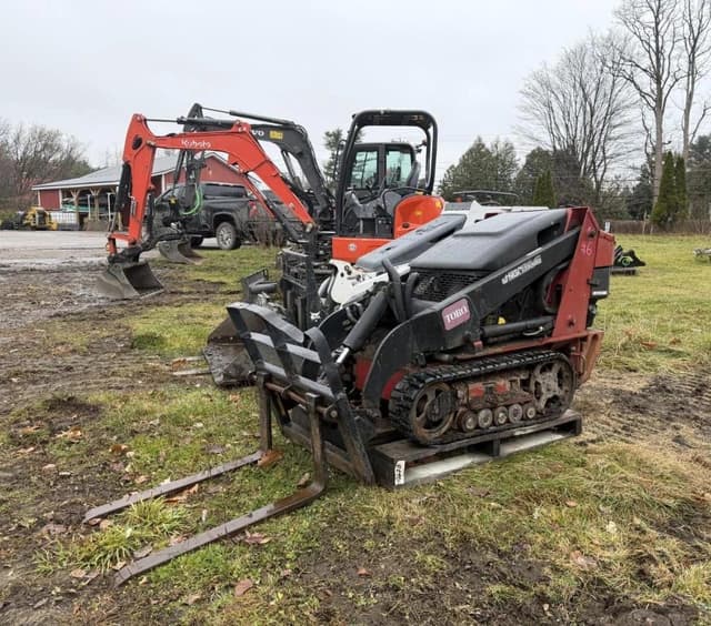 Image of Toro Dingo TX420 equipment image 3